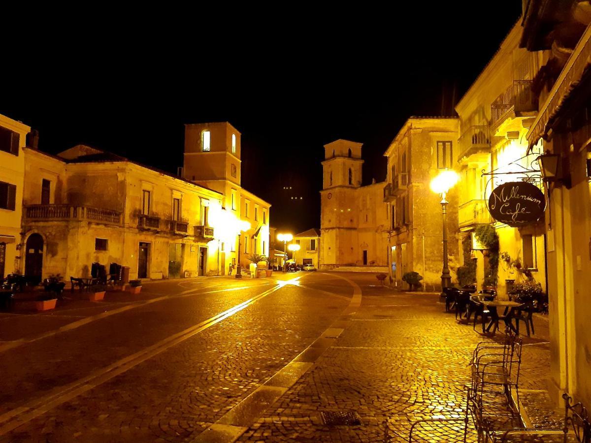 Appartamento Per Turisti Filoxenia Santa Severina Exterior photo